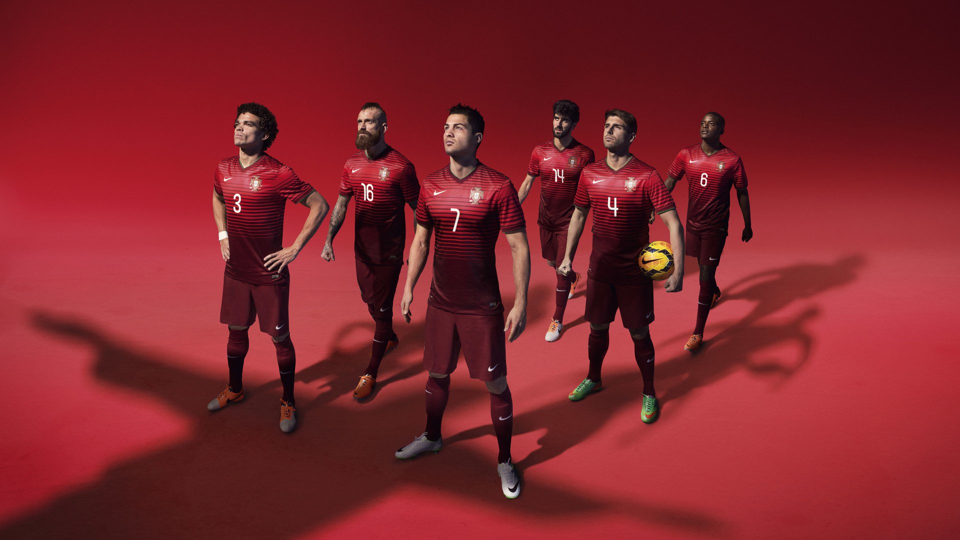 全国足球场地绿化技术应用创新，打造“绿色运动场”，足球场绿色草坪背景图