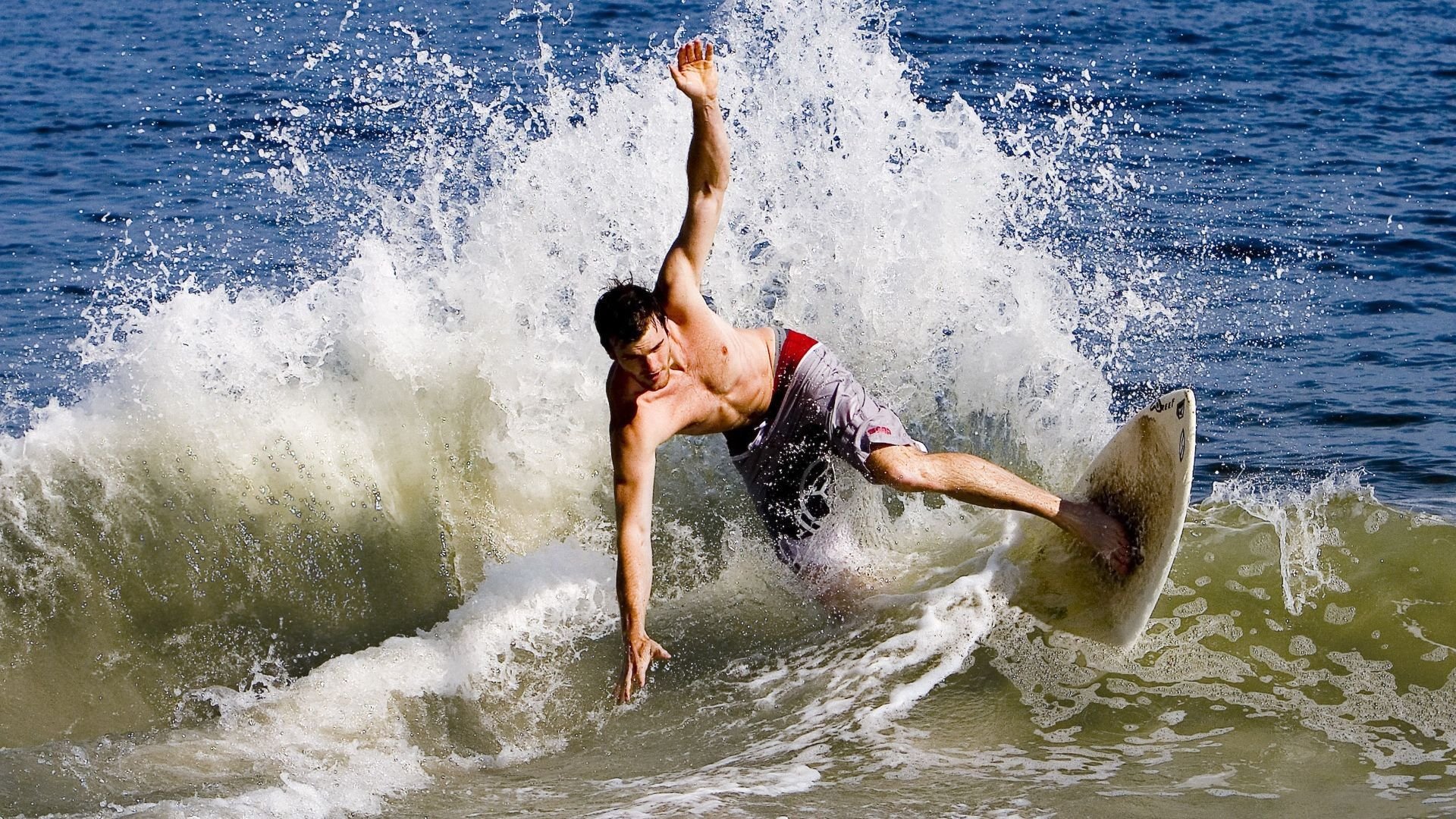 开云真人体育娱乐-被团队信任的力量：合作共赢的幕后秘密，团队合作中相互信任的重要性